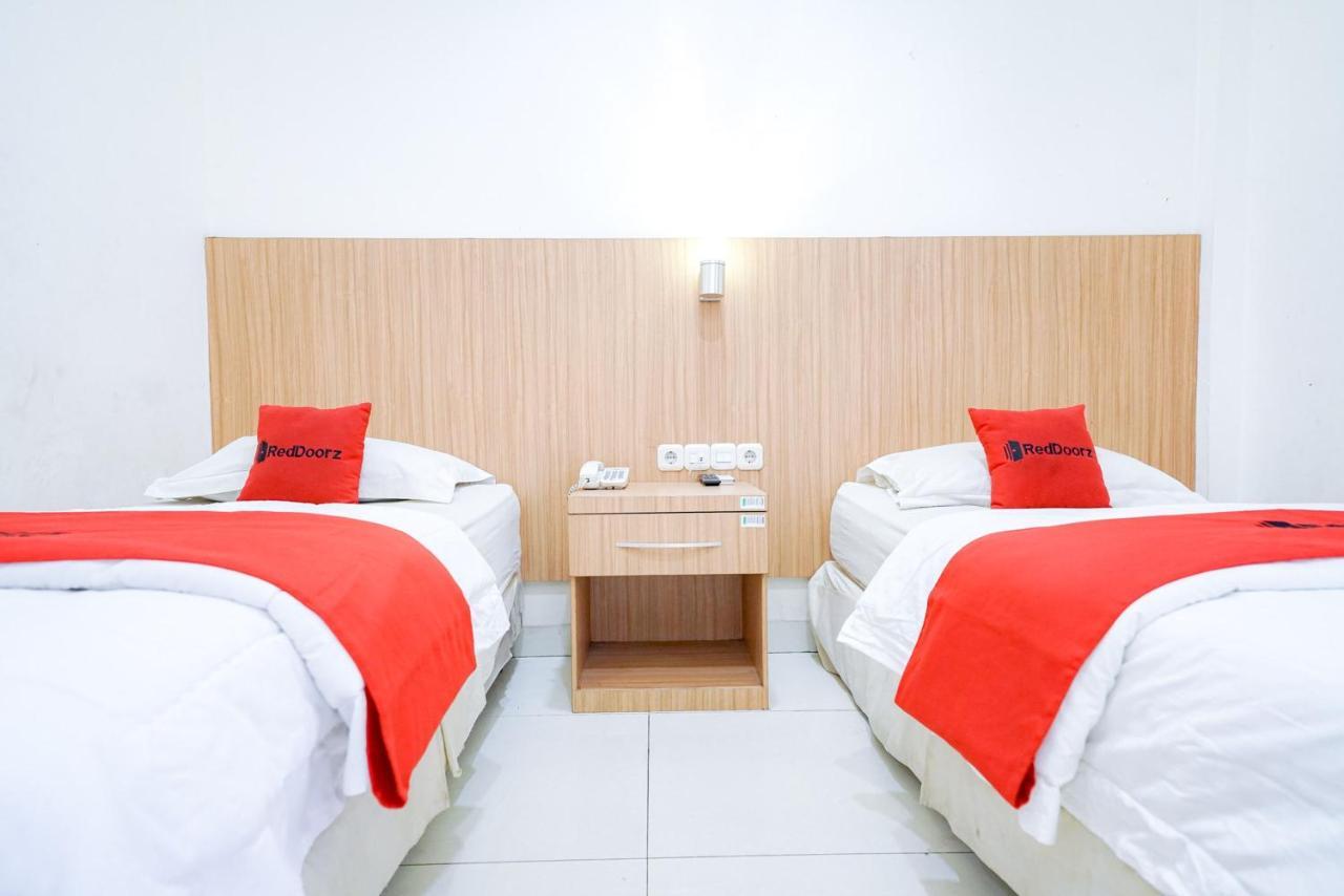 Reddoorz @ Avros Guest House ميدان المظهر الخارجي الصورة